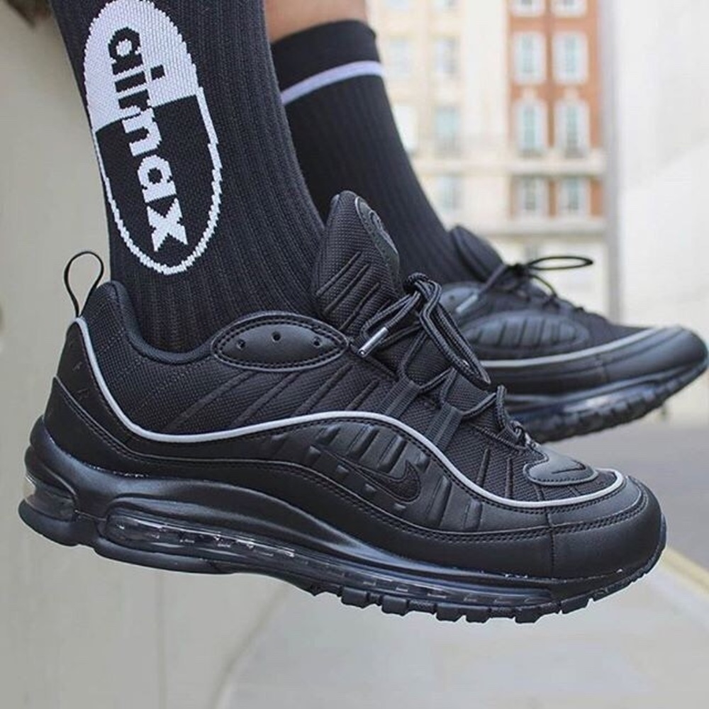 - Women’s Air Max 98 - Picture 4 of 4